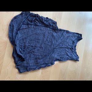 Lululemon tank size 4